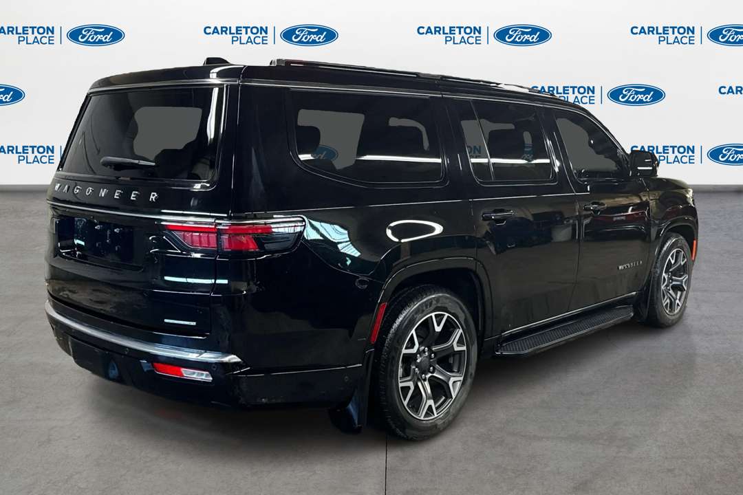 2023 Jeep Wagoneer 4WD