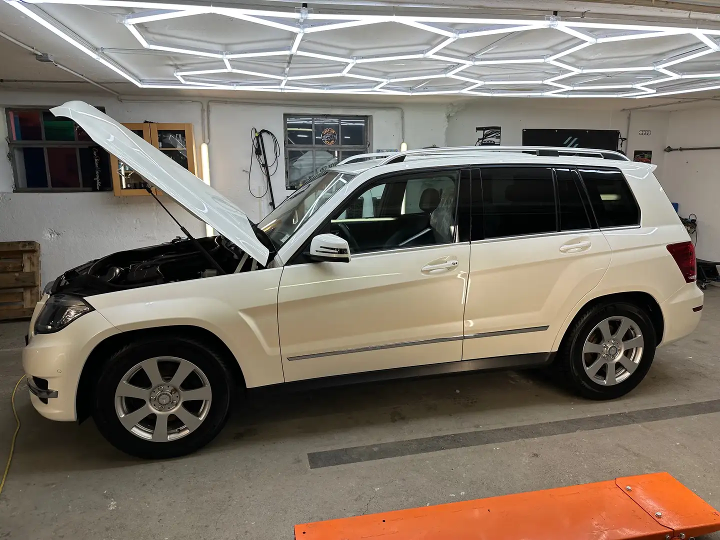 Mercedes-Benz GLK 220 GLK 220 CDI BlueEfficiency A-Edition Aut. A-Edition Weiß - 1