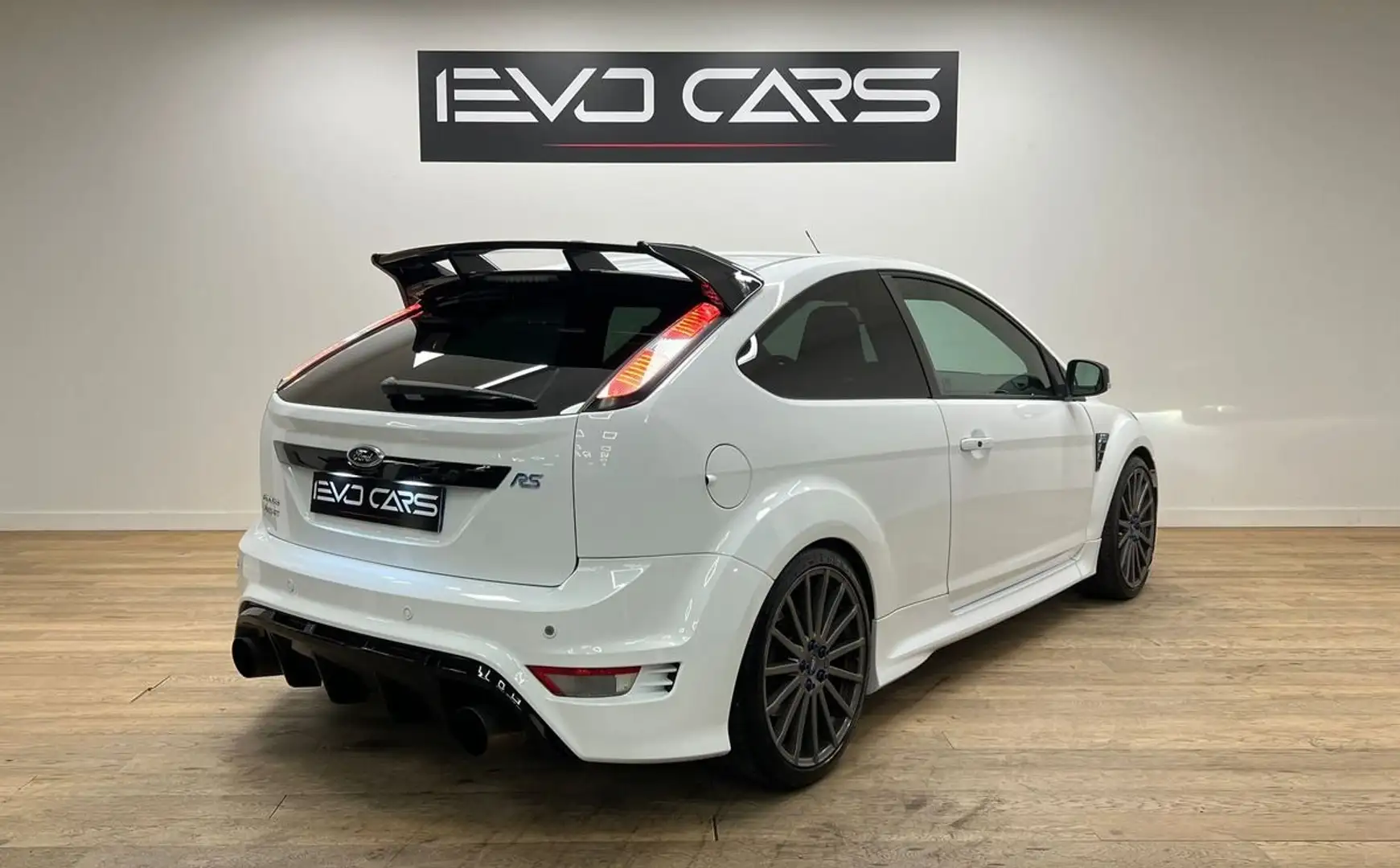 Ford Focus RS MK2 2.5T 305 ch BVM6 N° 491-11 500 / RECARO Cuir / Keyless / Bluetooth / Radar AR Blanc - 2