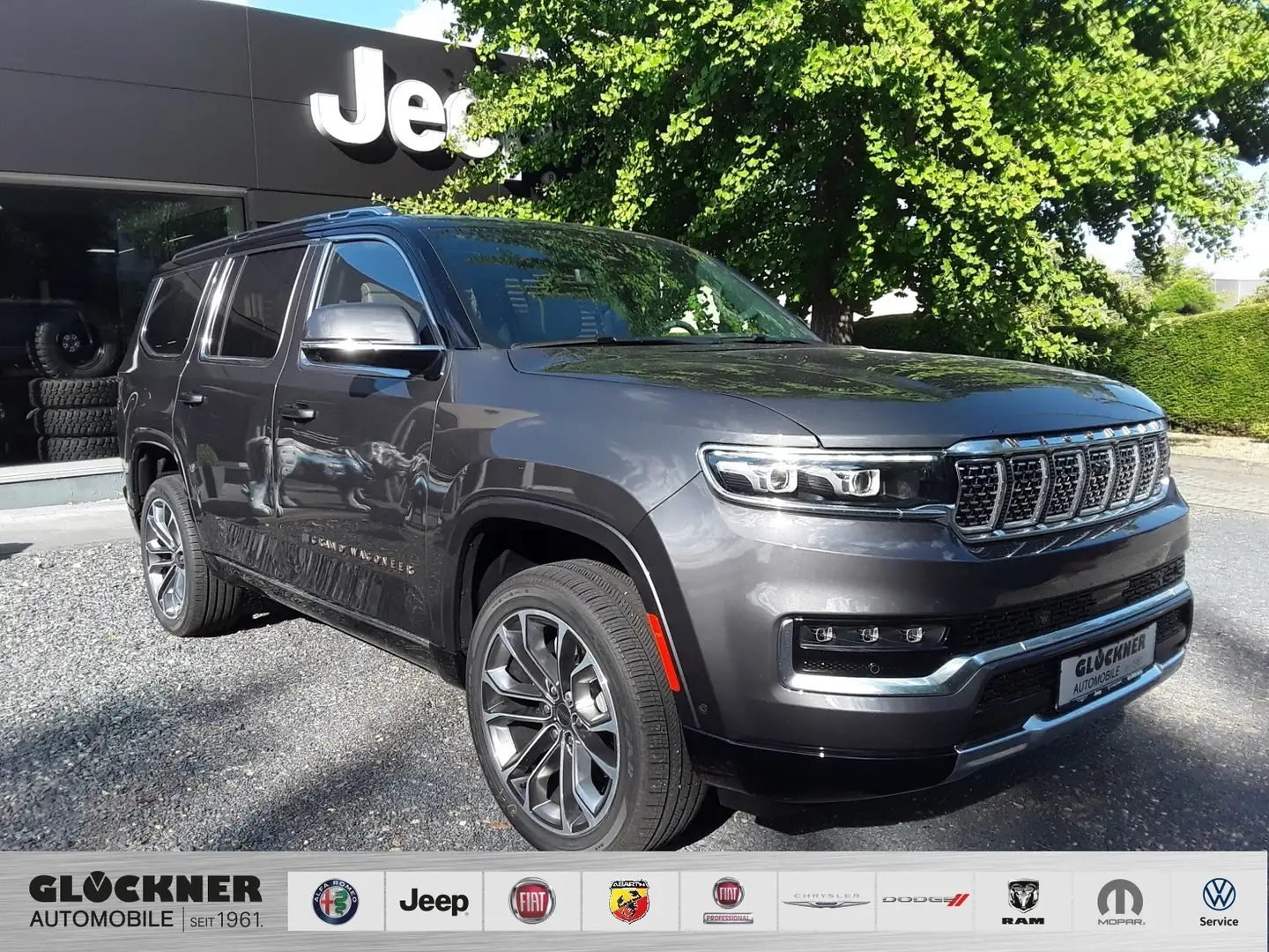 Jeep Wagoneer Grand Wagoneer 6.4 V8 Series III Grau - 1