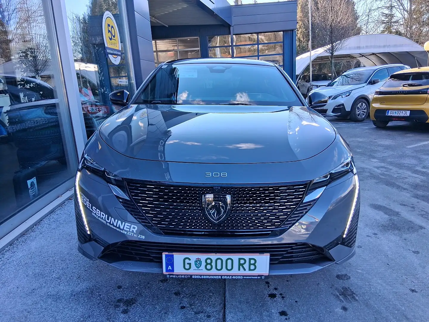 Peugeot 308 Elektro 156PS 51kWh GT Grau - 2