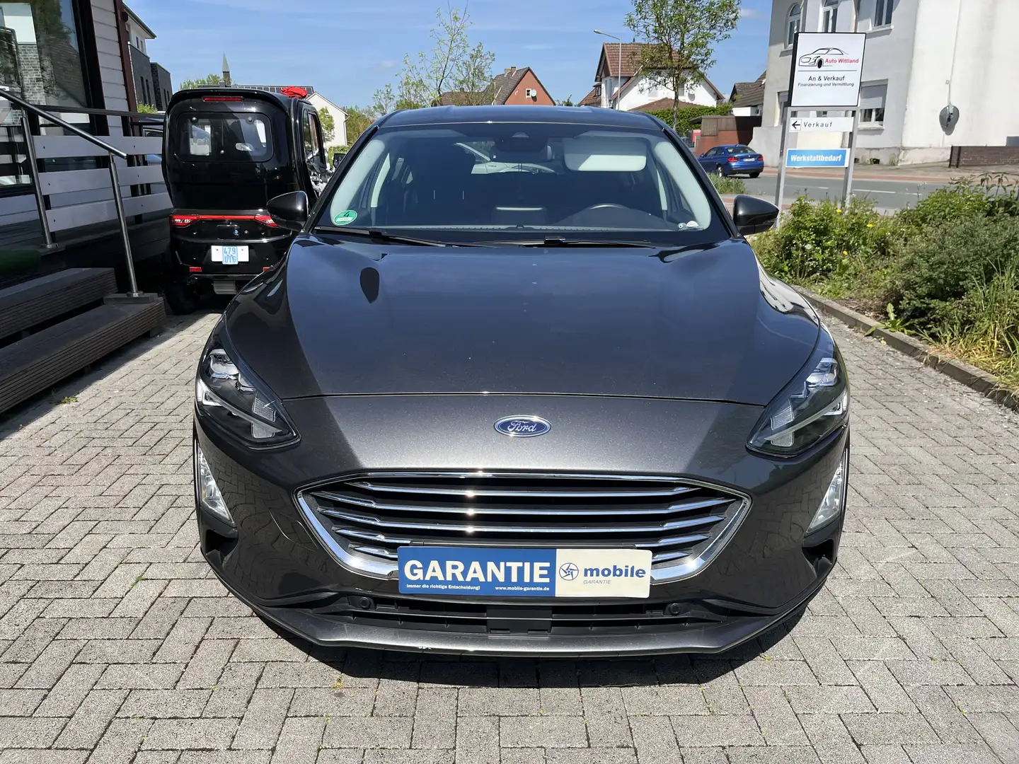 Ford Focus Titanium Gris - 2