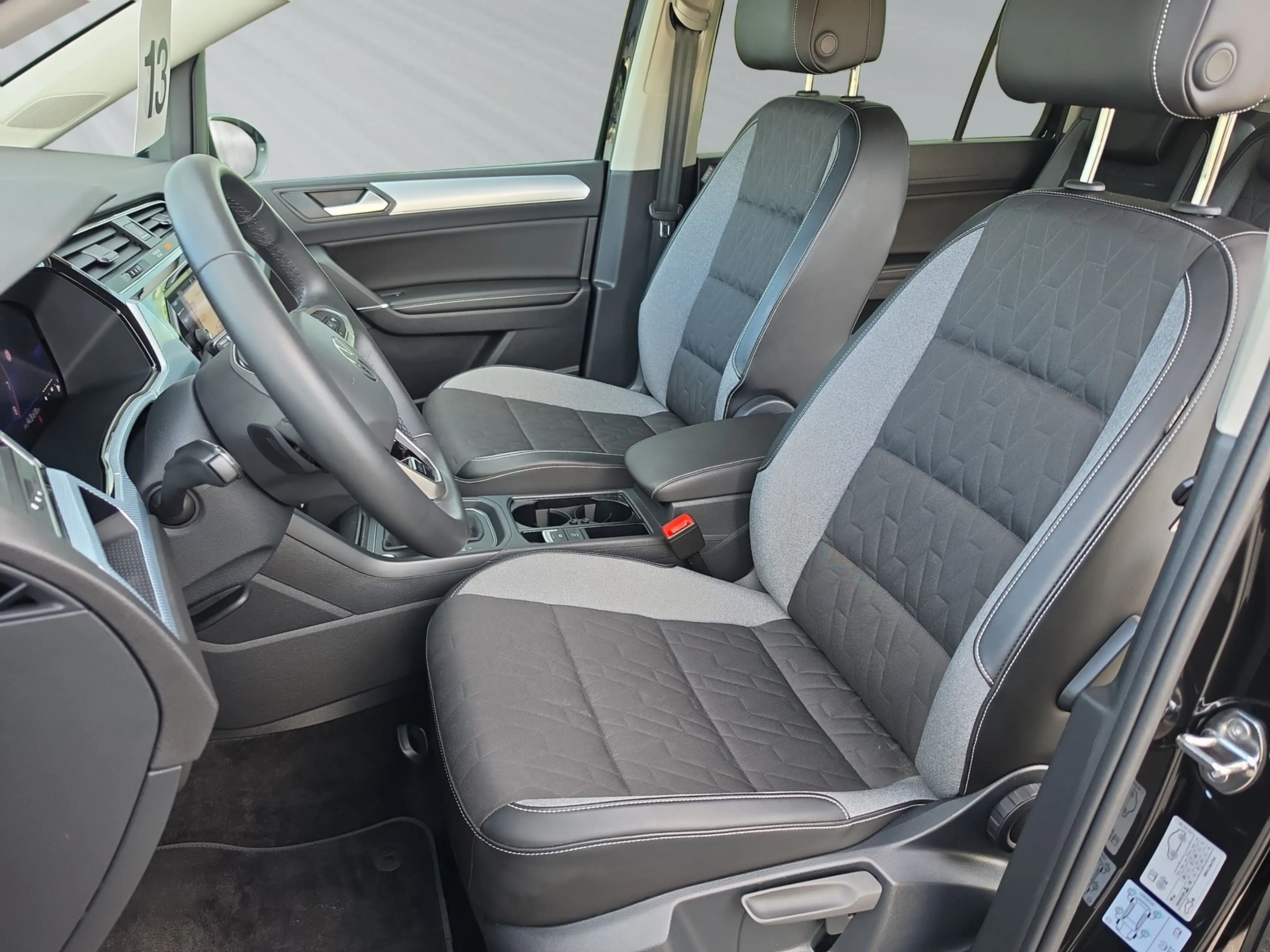 Volkswagen Touran 1,5 TSI DSG Goal 7.SITZE+NAVI+AHK+RÜCK.KAM — photo 9