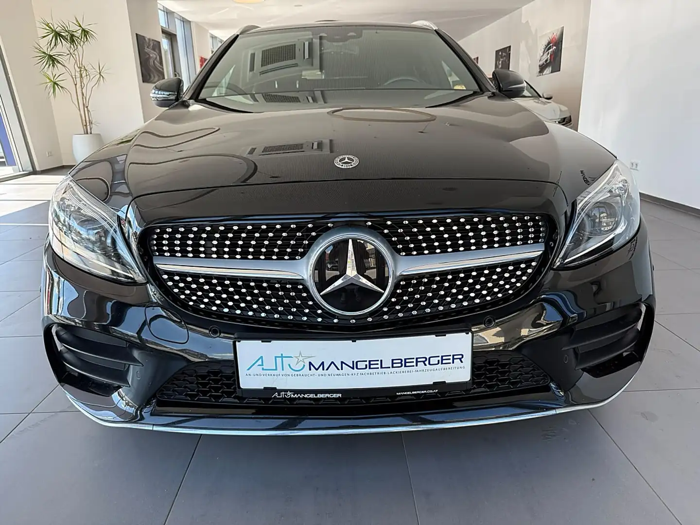 Mercedes-Benz C 300 e PHEV T Aut. Schwarz - 2