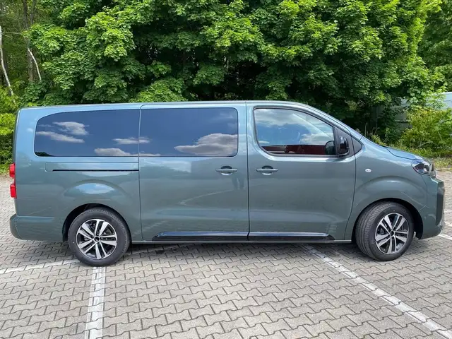 Citroen Spacetourer Plus Diesel 180 M EAT8 132 kW (179 PS), Autom. ...