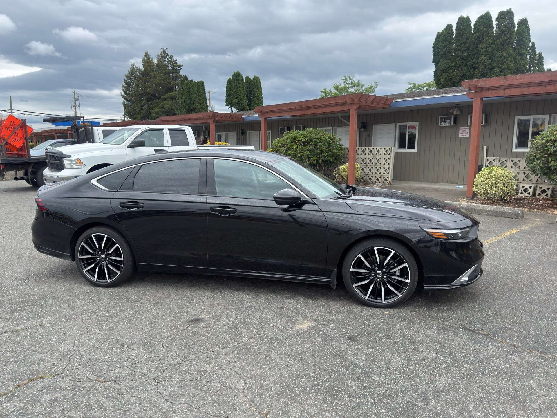 2025 Honda Accord Touring eCVT — снимка 1