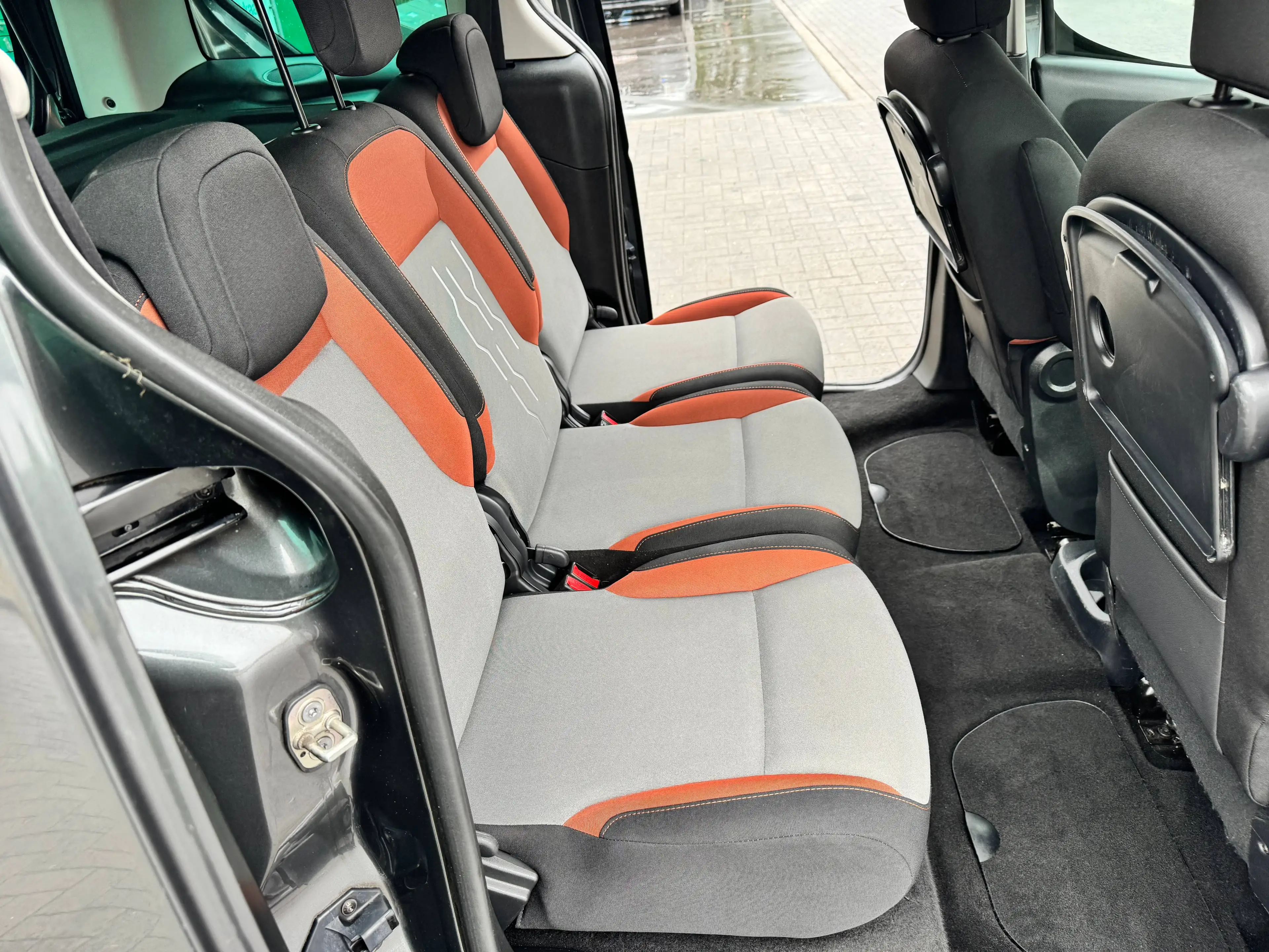 Peugeot Partner Partner Tepee 1.6 BlueHDi Active S — photo 11