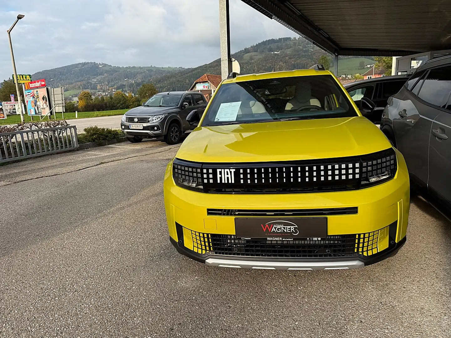 Fiat Grande Panda Hybrid mHEV 110 6-Gang eDCT La Prima Gelb - 2