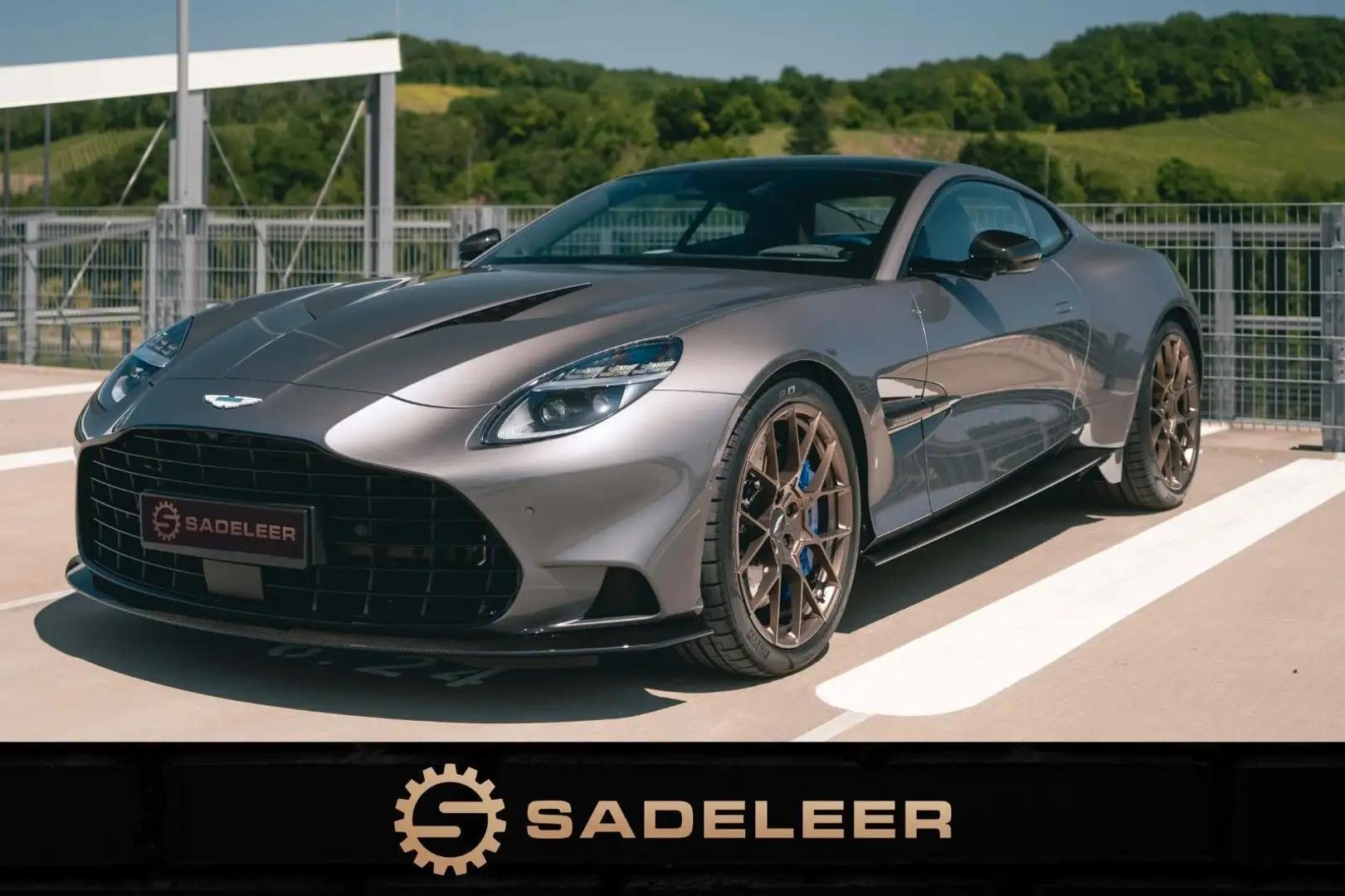 Aston Martin Vanquish Szürke - 1