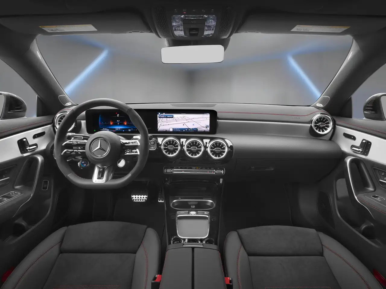 Mercedes-Benz CLA снимка Mercedes-Benz CLA
