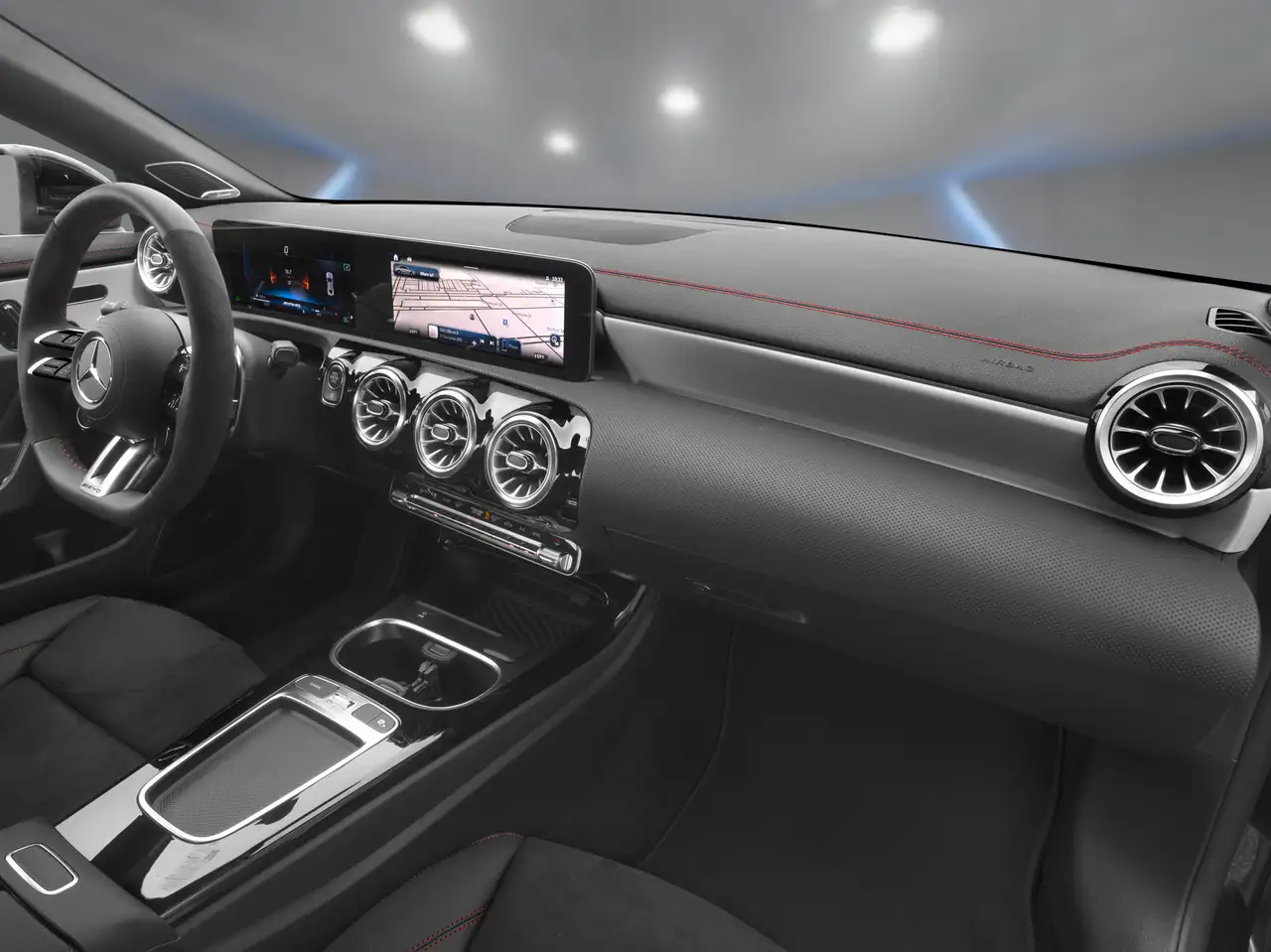 Mercedes-Benz CLA снимка Mercedes-Benz CLA