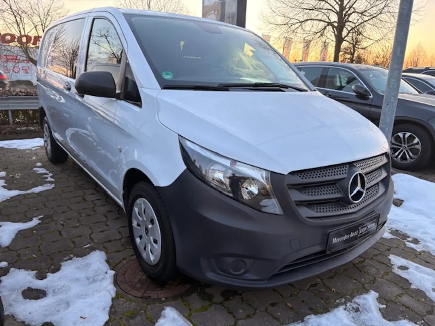 Mercedes-Benz Vito 116 CDI Mixto Kompakt Klima/5 Sitzer/AHK Weiß - 2