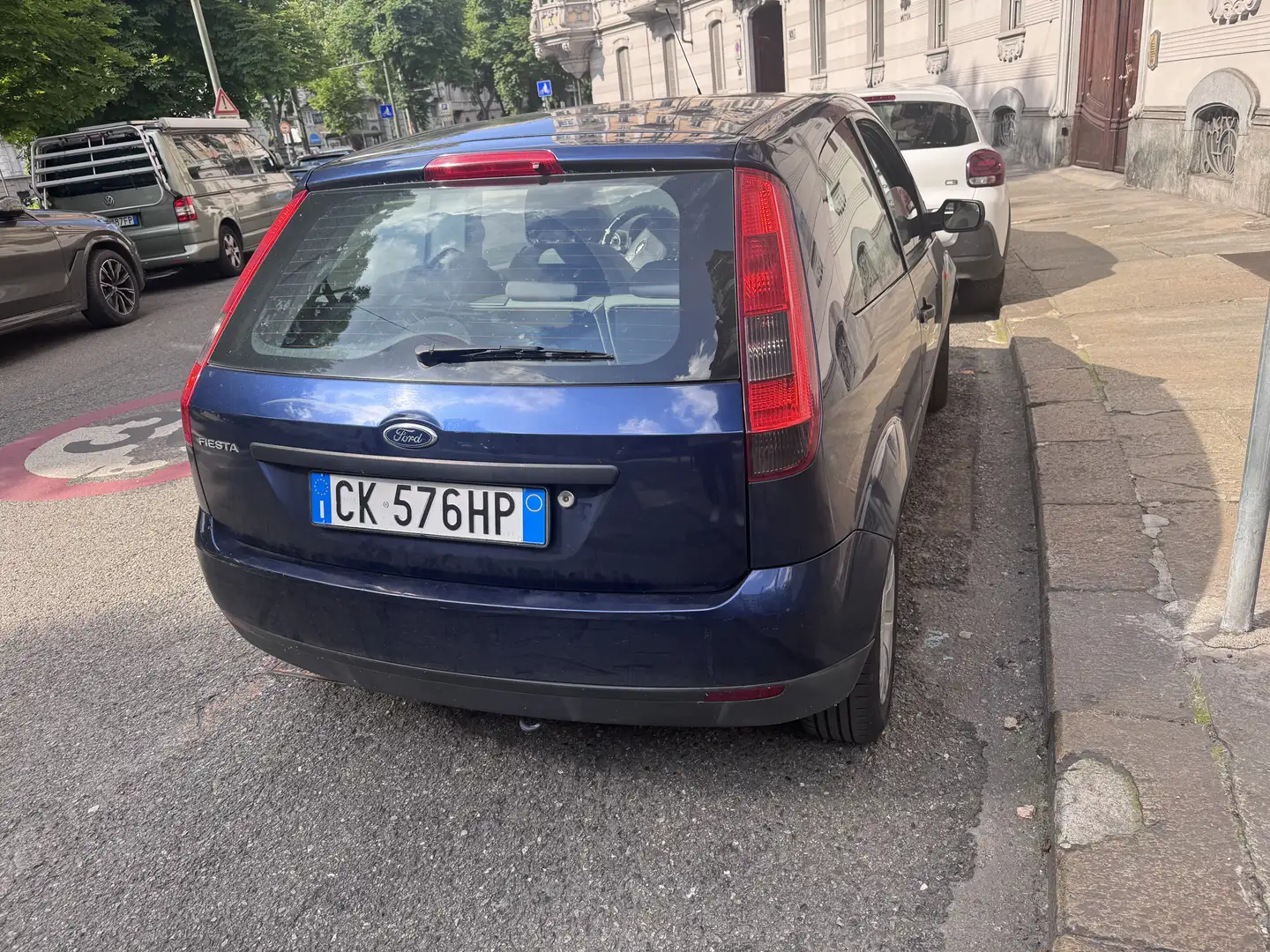 Ford Fiesta 3p 1.2 16v Ambiente - 2