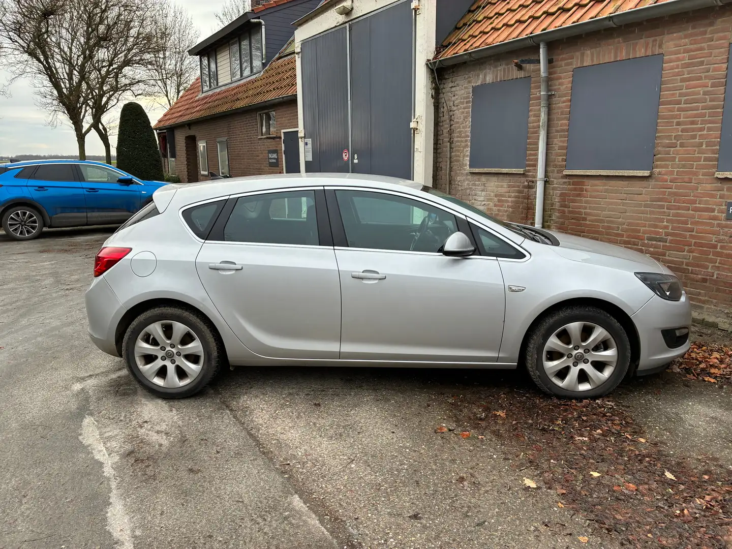 Opel Astra Astra 1.6 CDTi Blitz Zilver - 1