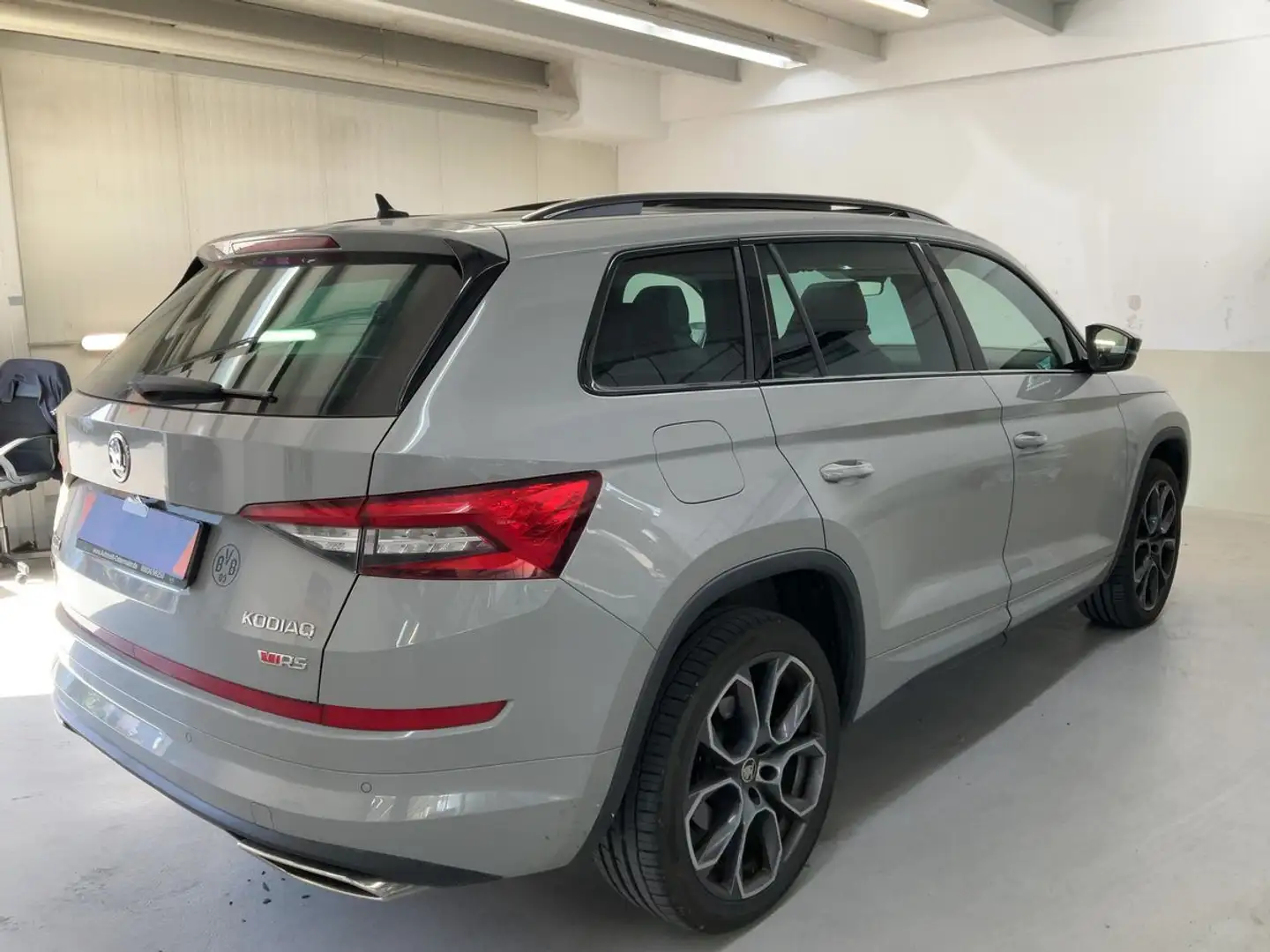 Skoda Kodiaq 2.0 Bi-TDI RS 4x4 AHK 360° PANO Gris - 2