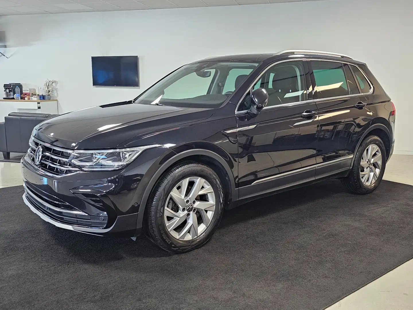 Volkswagen Tiguan 1.5 TSI Automaat ** 70.891 km ** Pano dak Schwarz - 2
