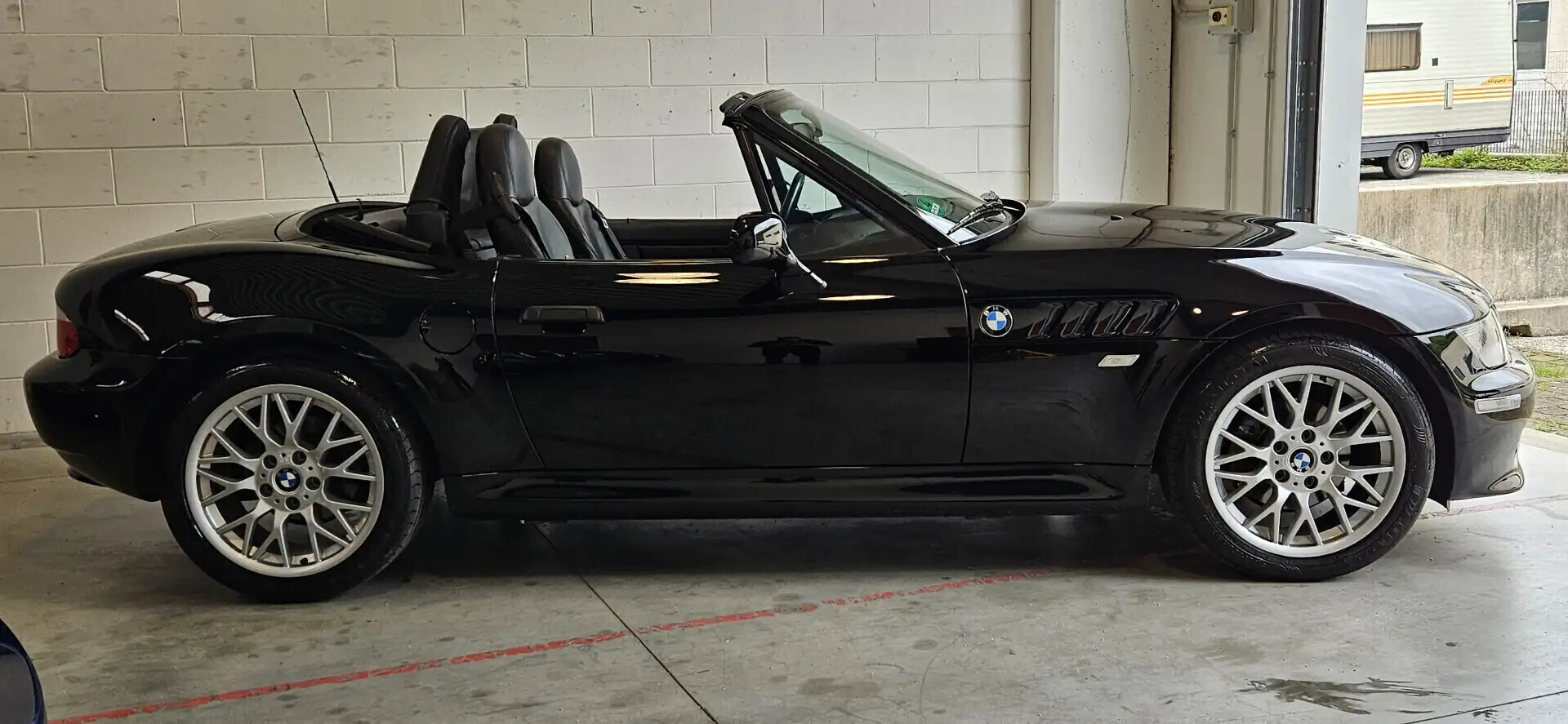 BMW Z3 2.2 Roadster "Sport Edition" Nero - 2