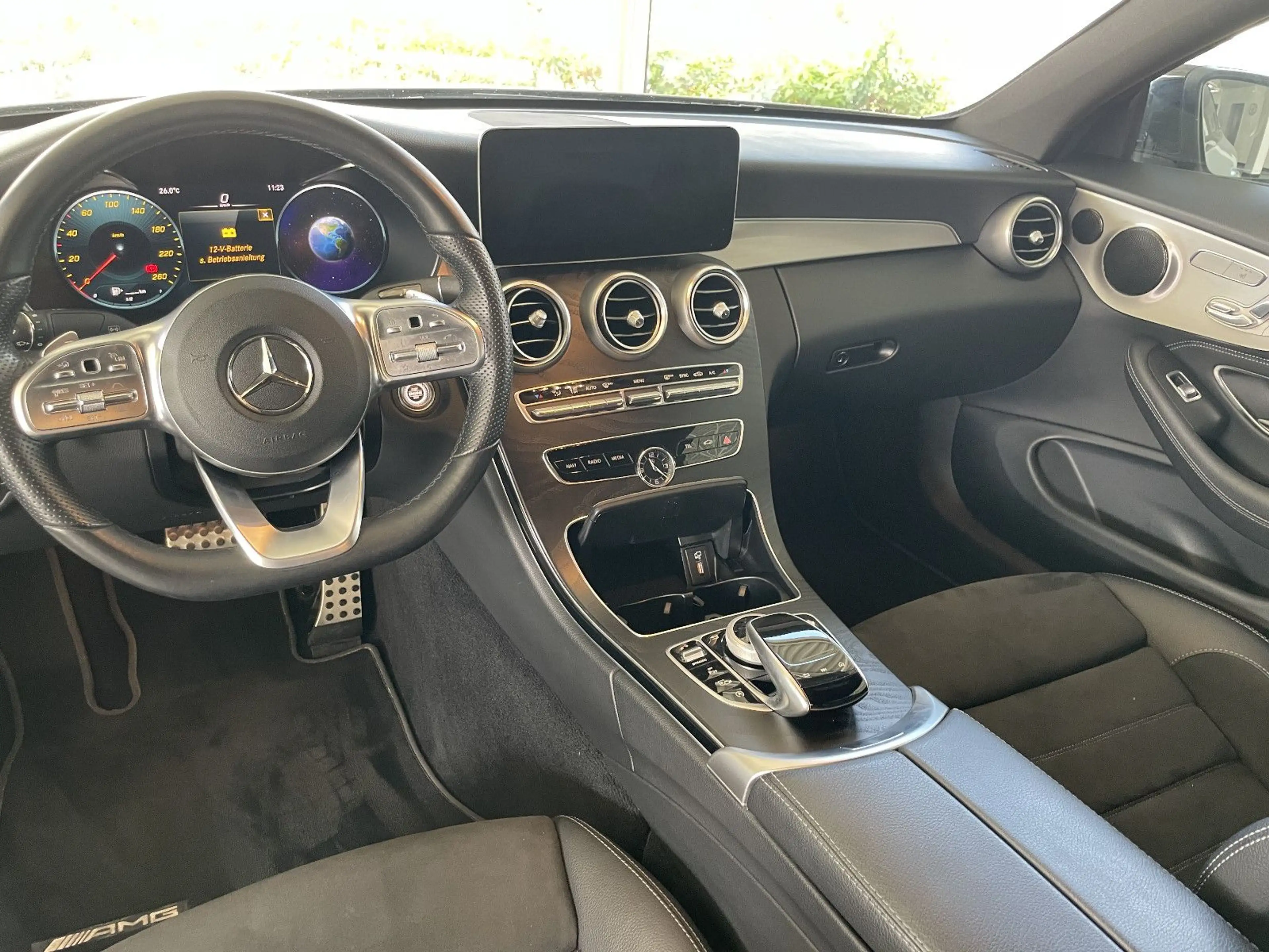 Mercedes-Benz C 300 d AMG 4matic 360° HUD Panorama — photo 10