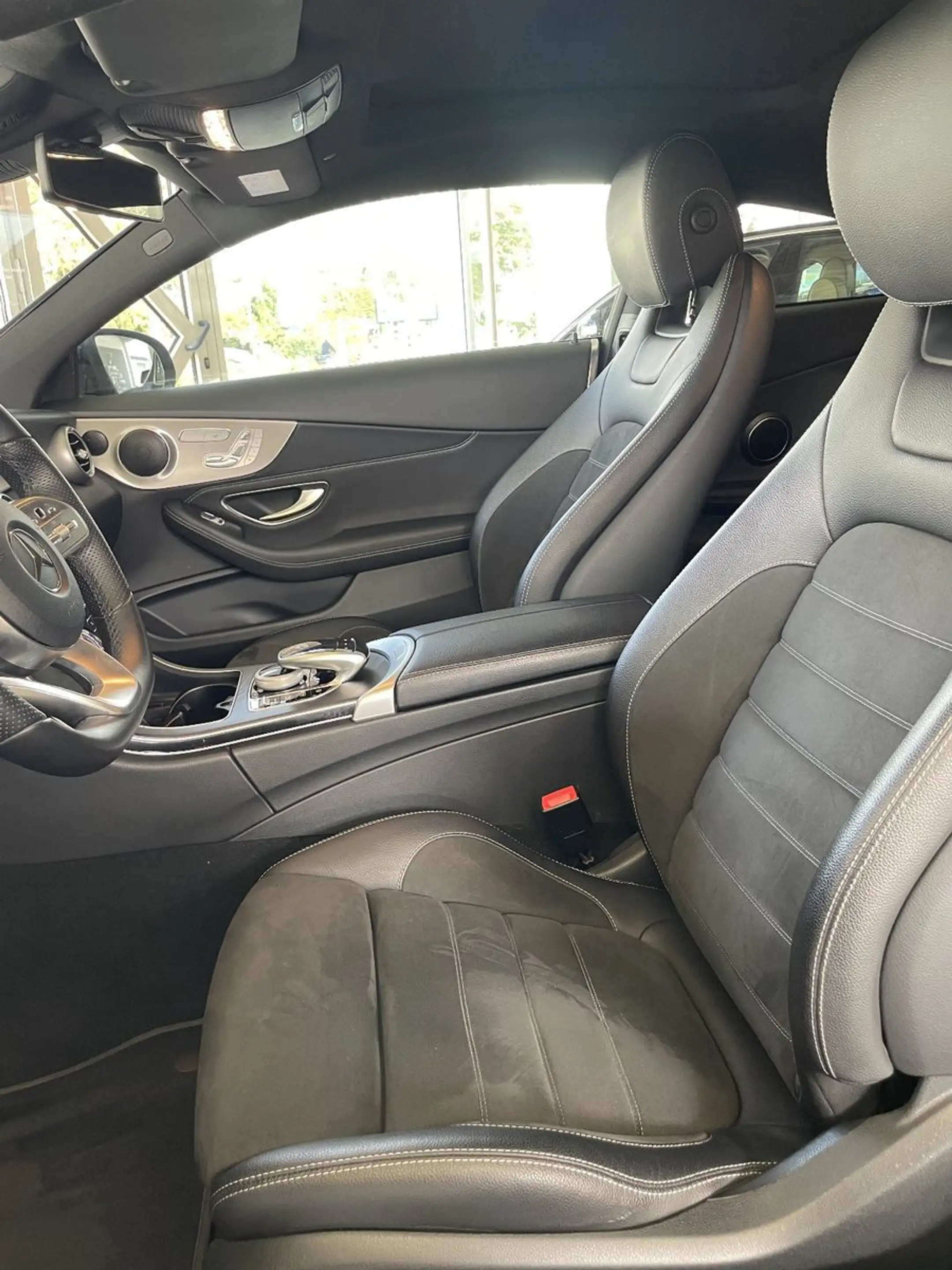 Mercedes-Benz C 300 d AMG 4matic 360° HUD Panorama — photo 11
