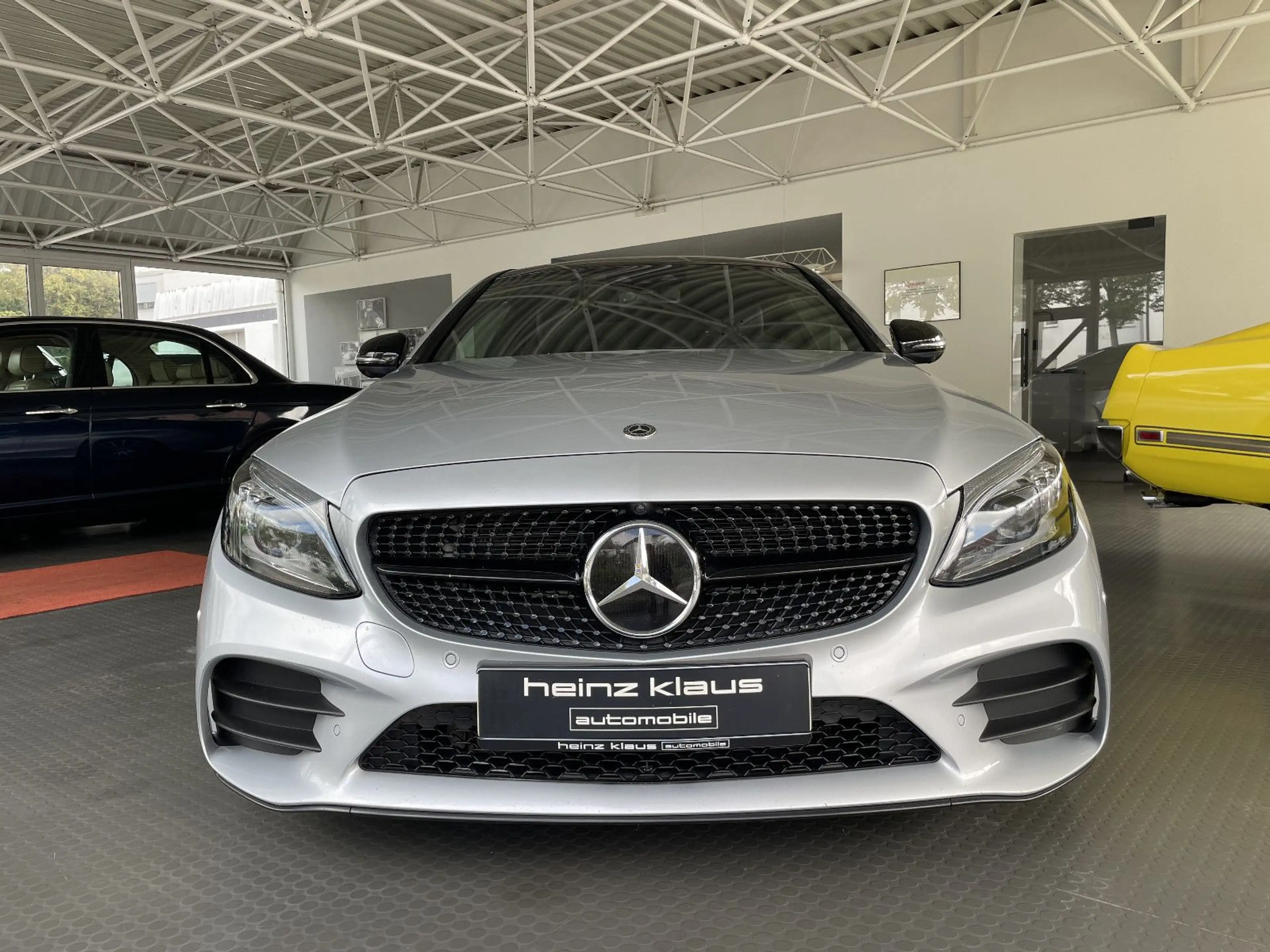 Mercedes-Benz C 300 d AMG 4matic 360° HUD Panorama — photo 2