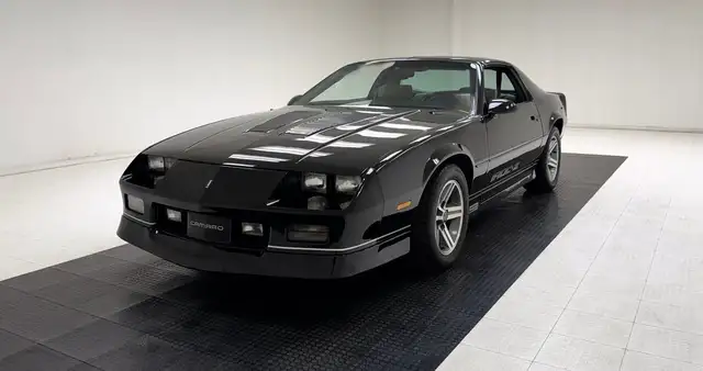 Chevrolet Camaro IROC Z28