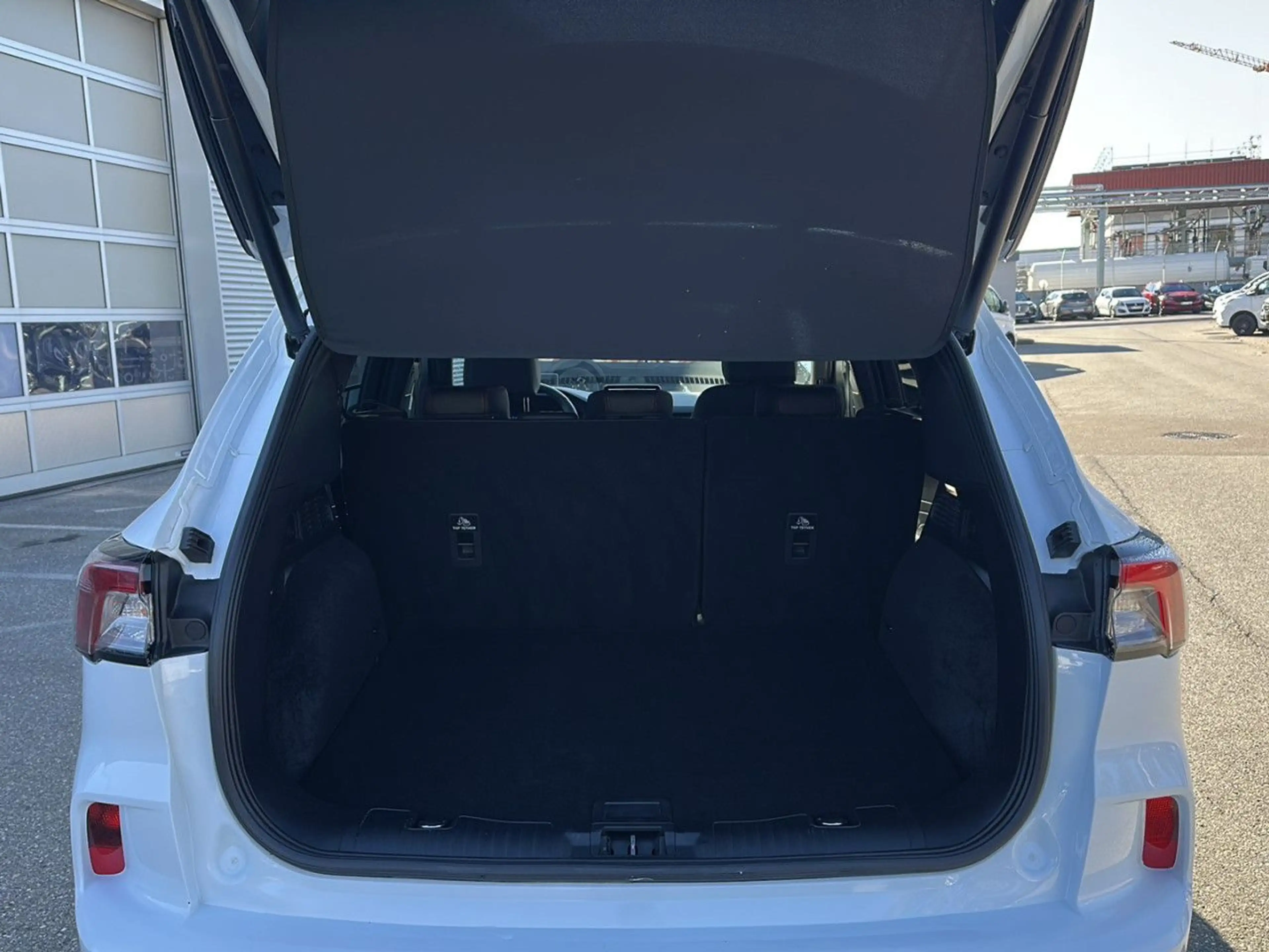 Ford Kuga Plug-In Hybrid ST-Line X Automatik Bluetooth — photo 24