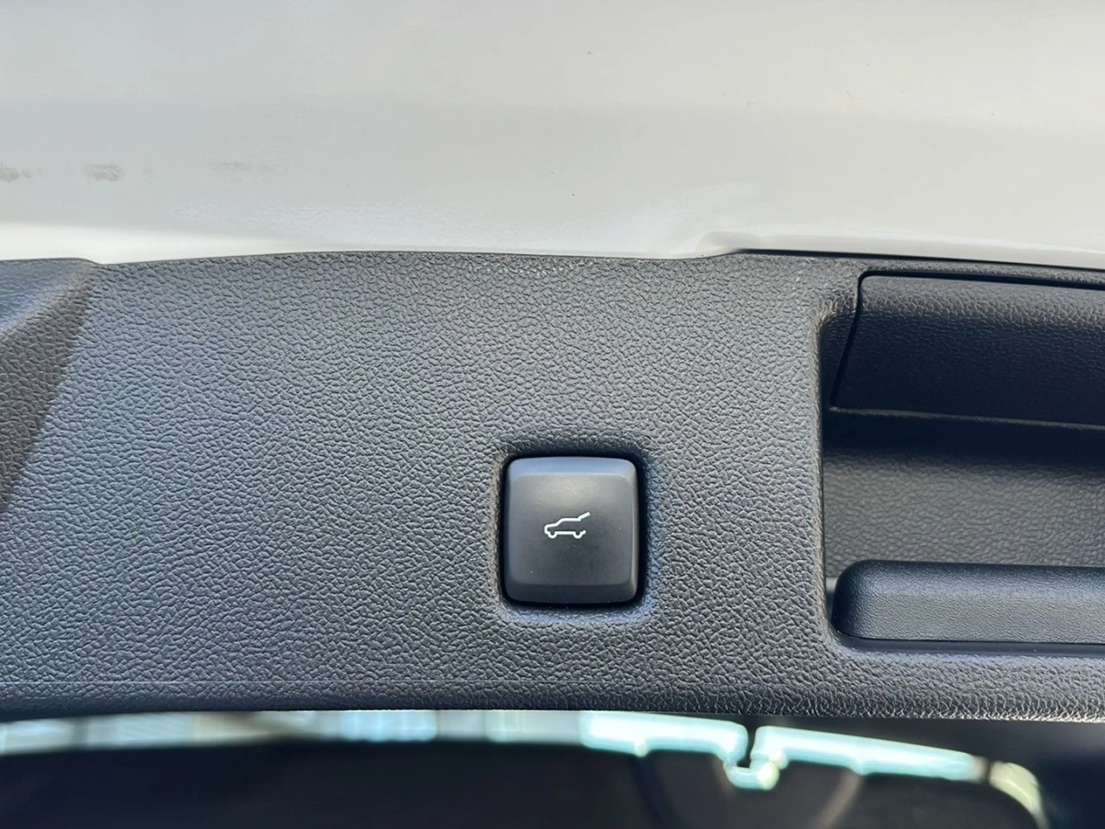 Ford Kuga Plug-In Hybrid ST-Line X Automatik Bluetooth — photo 25