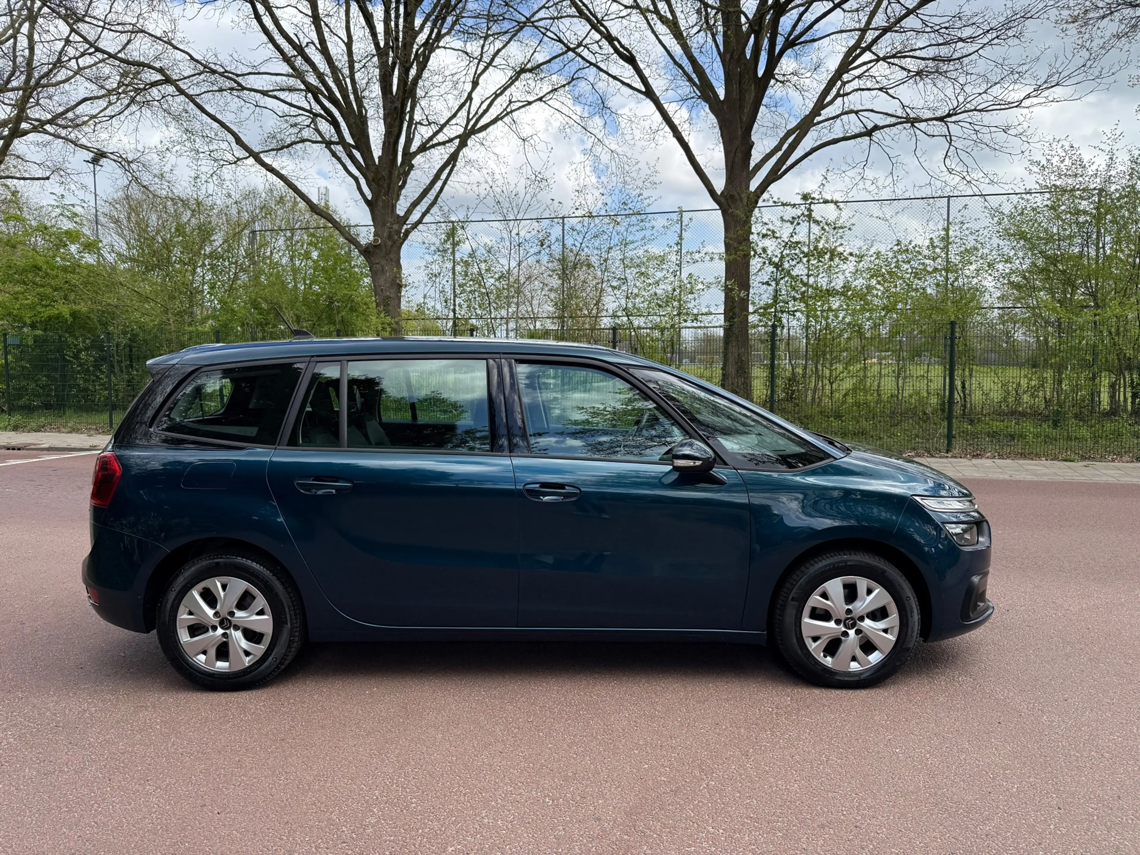 Citroen Grand C4 SpaceTourer 1.2 PureTech Business Airco / Navi / Cruise / PDC — photo 15