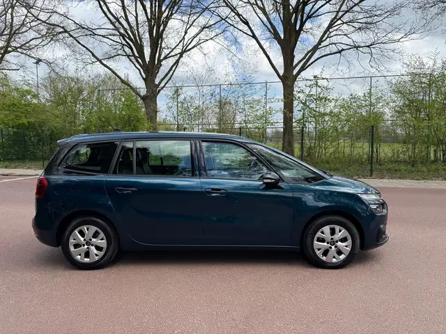 Citroen Grand C4 Spacetourer view 15