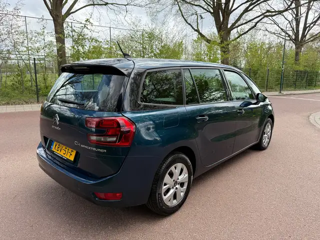 Citroen Grand C4 Spacetourer view 4