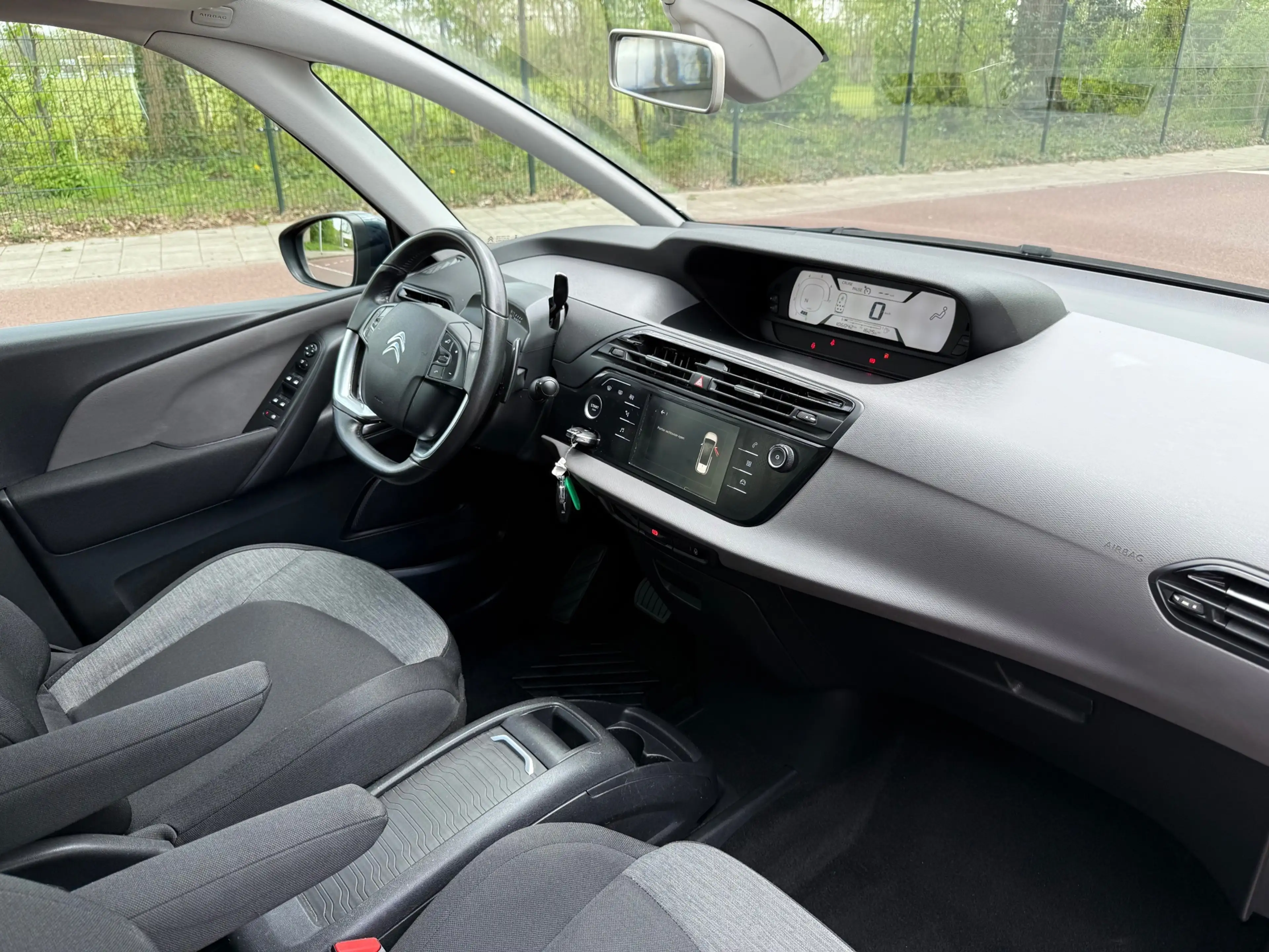 Citroen Grand C4 SpaceTourer 1.2 PureTech Business Airco / Navi / Cruise / PDC — photo 10