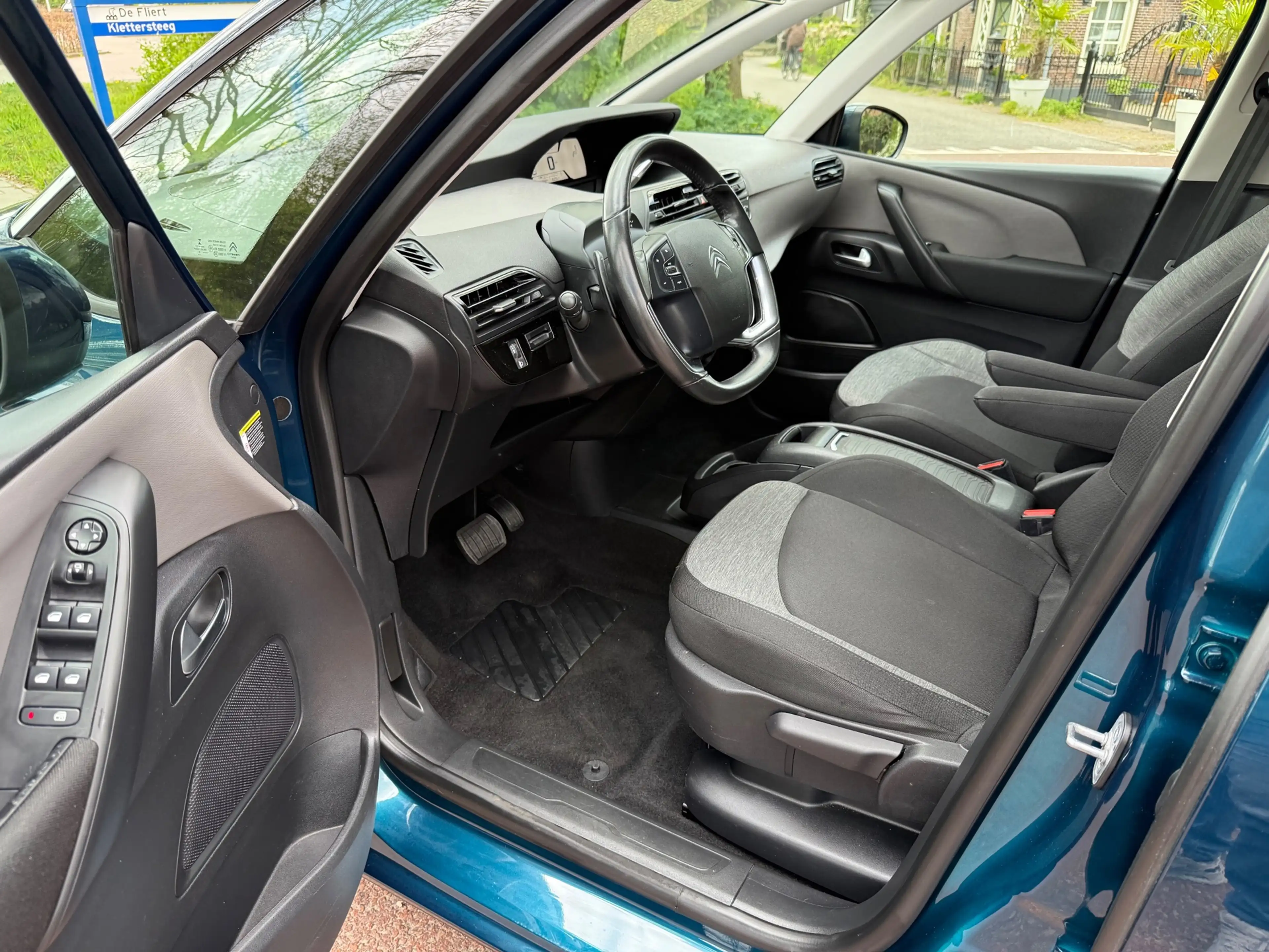 Citroen Grand C4 SpaceTourer 1.2 PureTech Business Airco / Navi / Cruise / PDC — photo 11
