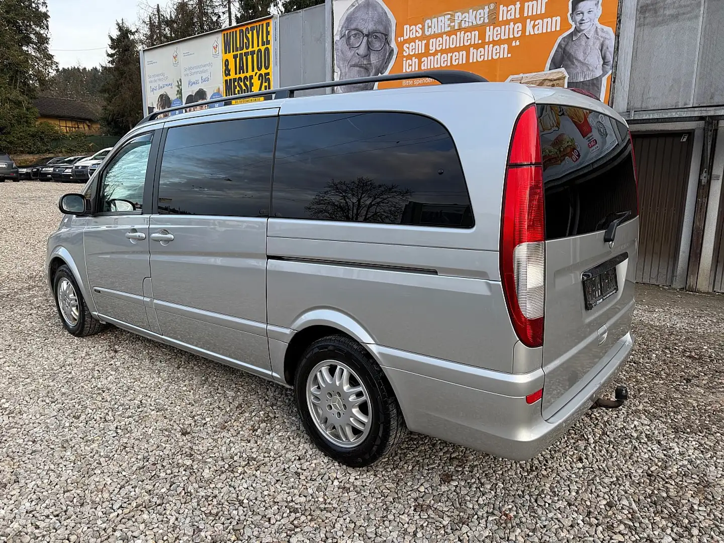 Mercedes-Benz Viano Trend extralang 3,0 Aut. *8Sitzer*Standheiz*Tem... Silber - 2