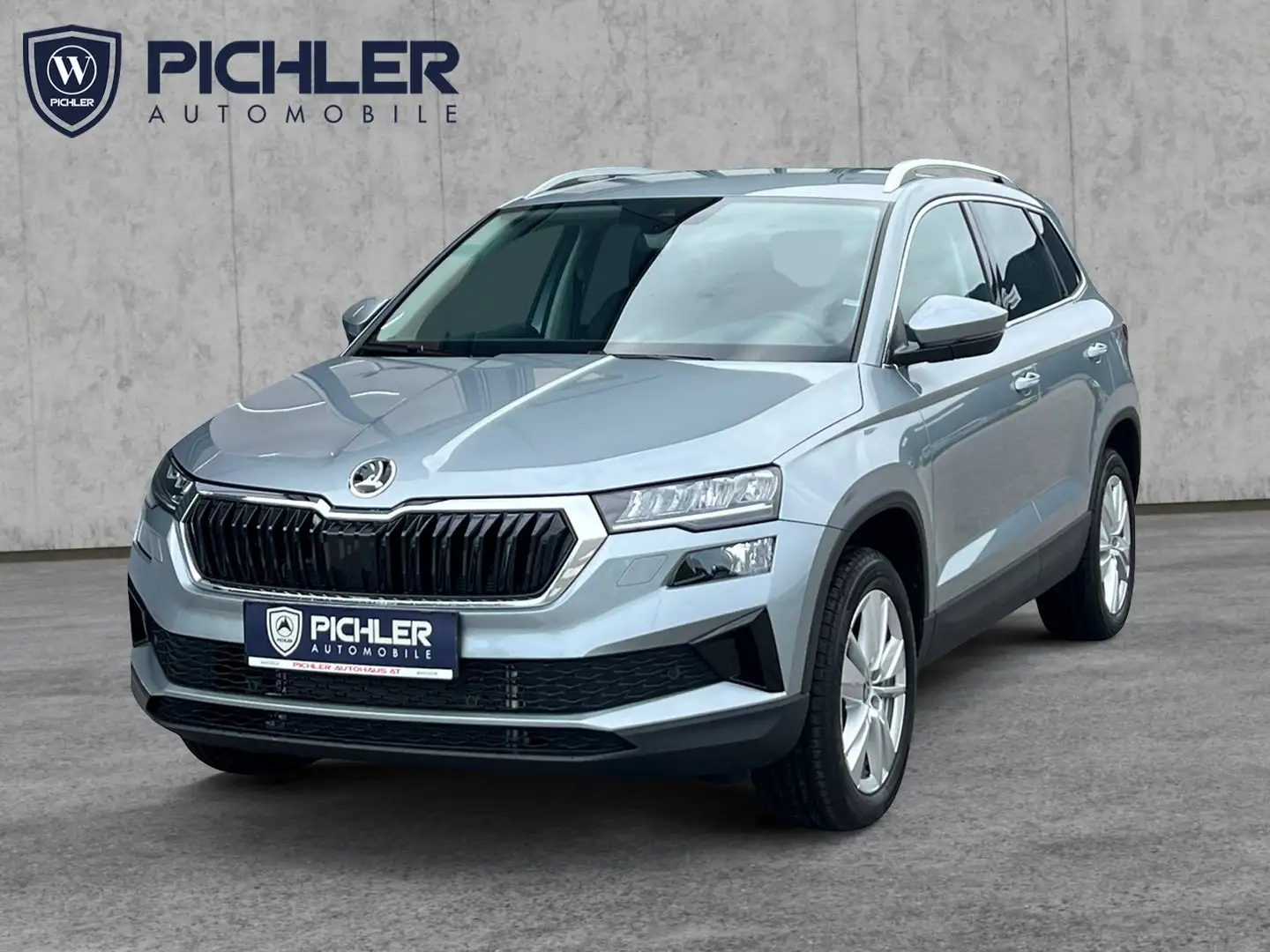 Skoda Karoq Selection TSI DSG ACT Silber - 1