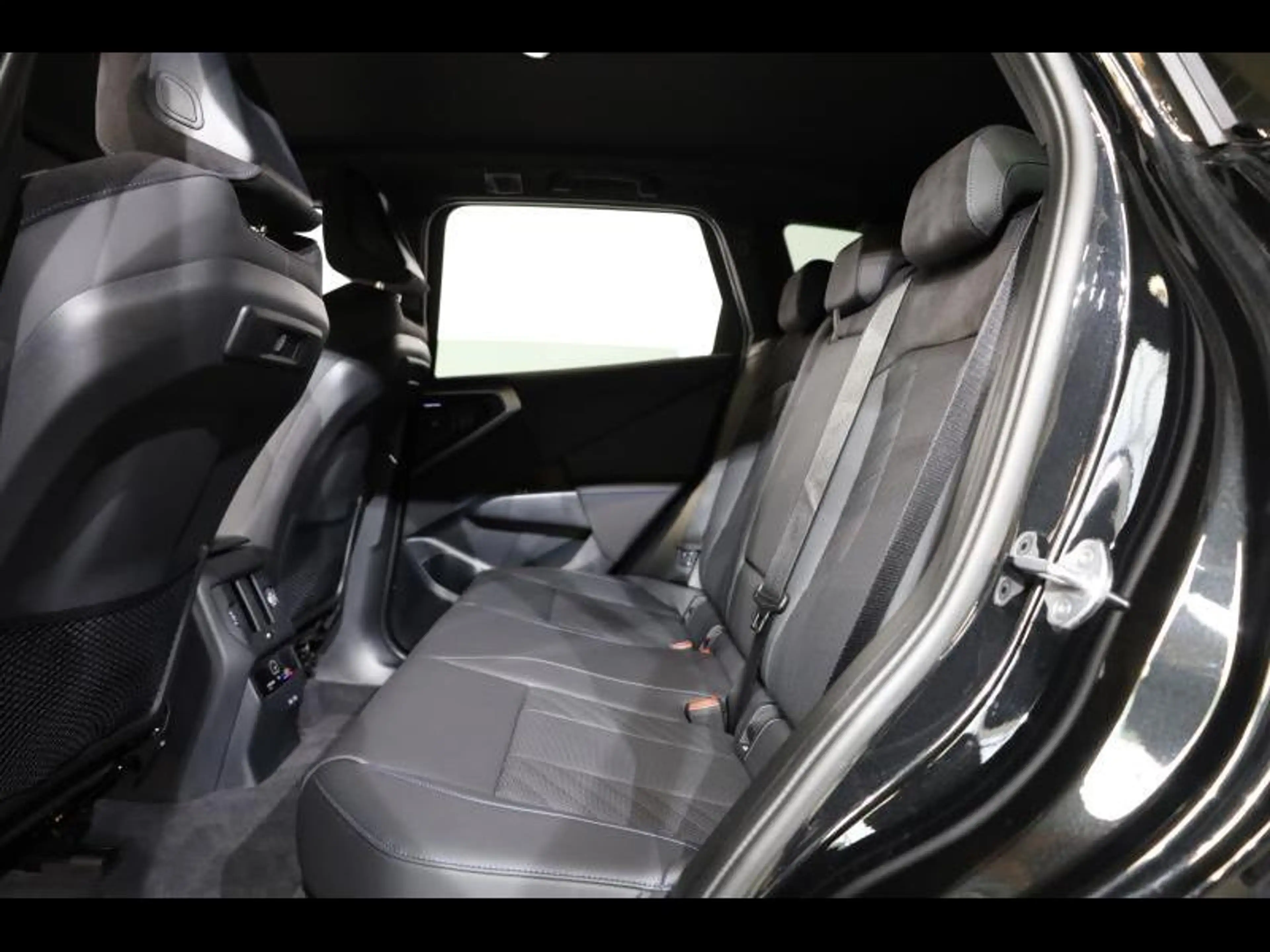 BMW X3 20 xDrive Kit M Sport — photo 10