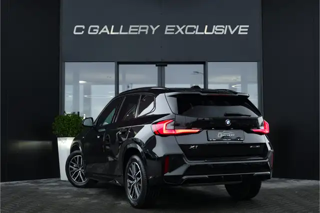 BMW X1 view 5
