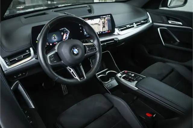 BMW X1 view 8