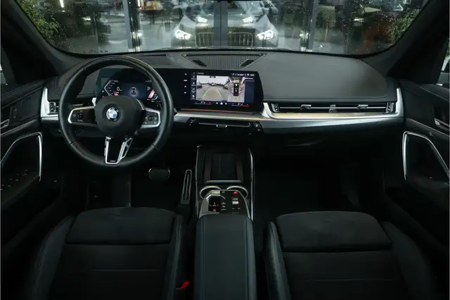 BMW X1 view 9
