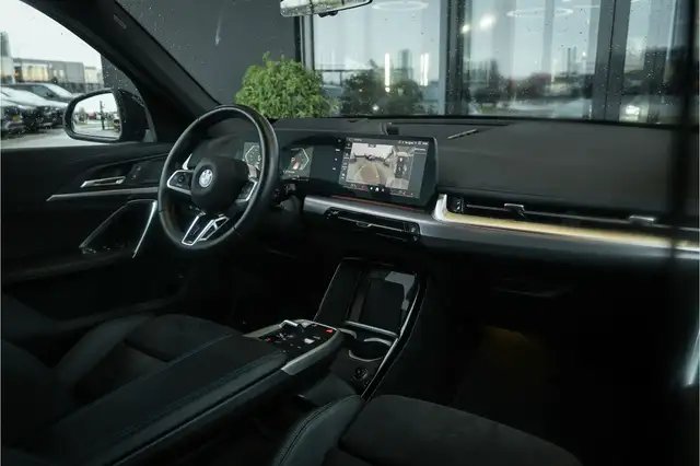 BMW X1 view 10