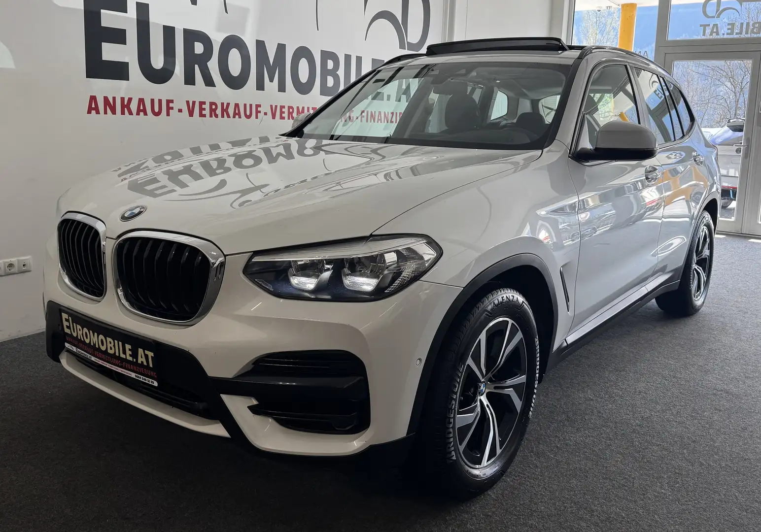 BMW X3 xDrive 20 d  Shadow-Line*TOTW*RFK*PANO*3ZONE*LED* Weiß - 1
