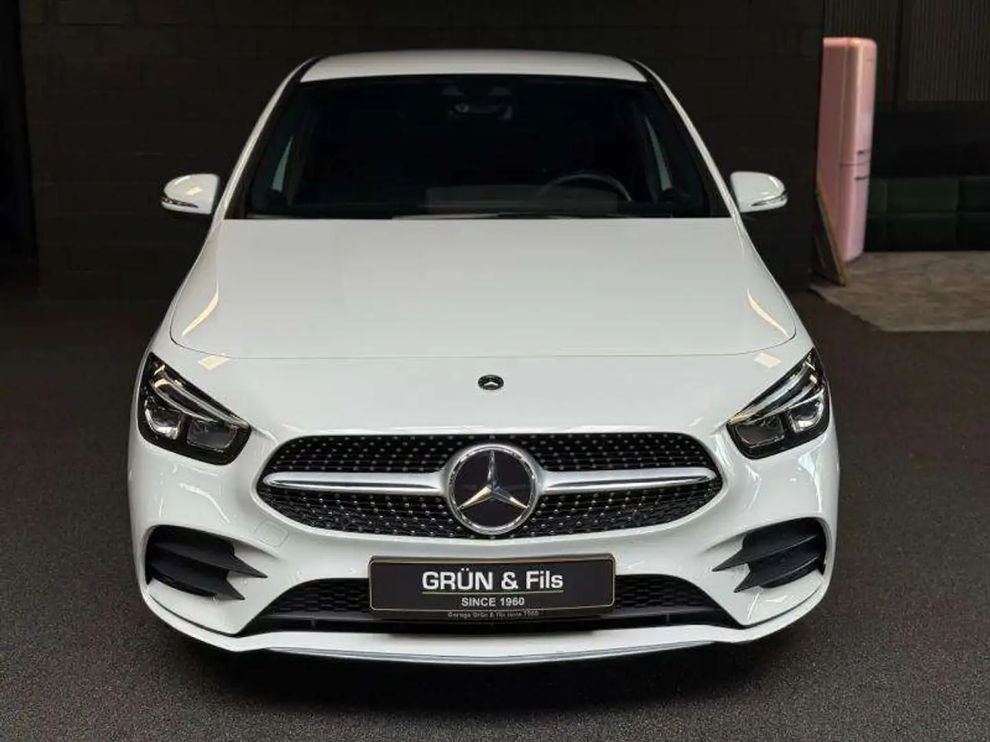 Mercedes-Benz B 250 e AMG Blanc - 2