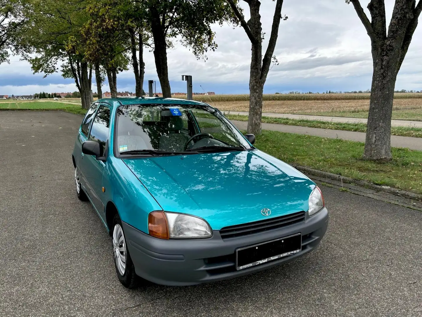 Toyota Starlet Starlet 1.3 Grün - 1