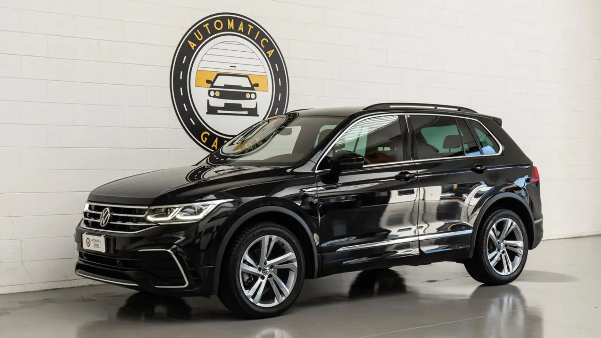 Volkswagen Tiguan 2.0 TDI SCR DSG 4MOTION R-Line UNIPRO Noir - 1