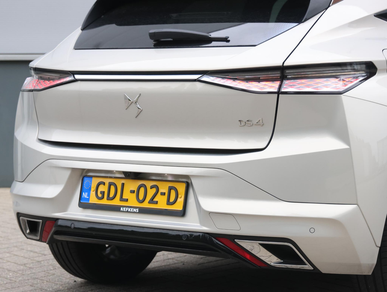 DS Automobiles DS 4 1.2 PureTech Bastille | LM Velgen 19"| Navigatie | — photo 7