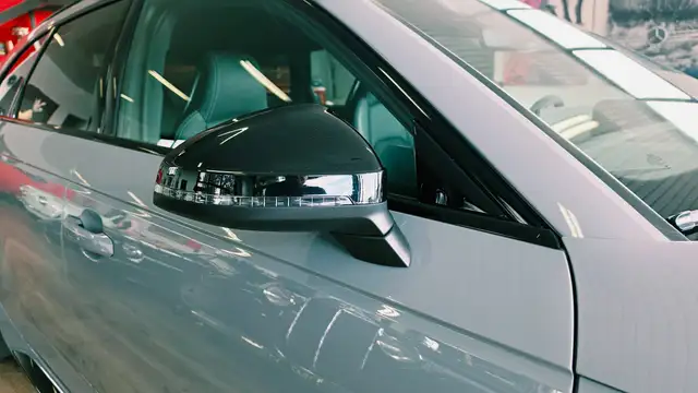 Audi RS4 view 19