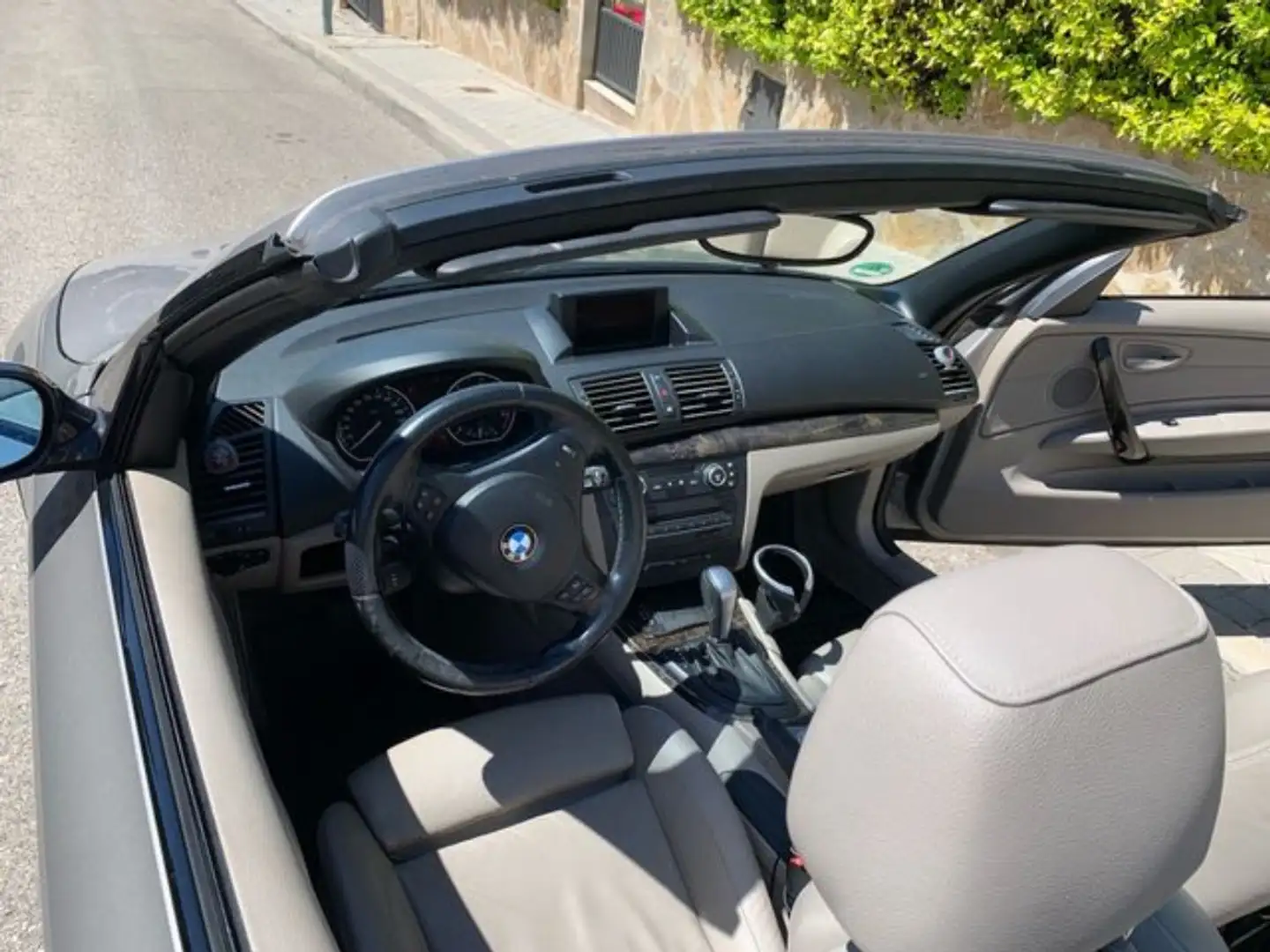 BMW 120 120dA Cabrio - 2