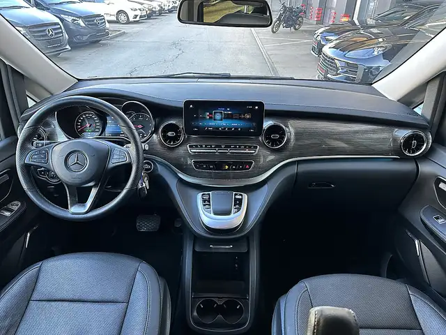 Mercedes-Benz V 300 d Kombi 4MATIC lang Avantgarde Aut. 360grad Kam... Ansicht 16