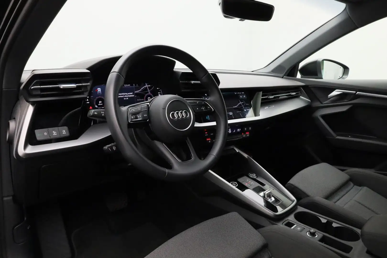 Audi A3 Sportback 35 TFSI 150PK S-tronic Advanced Edition Gris - 2