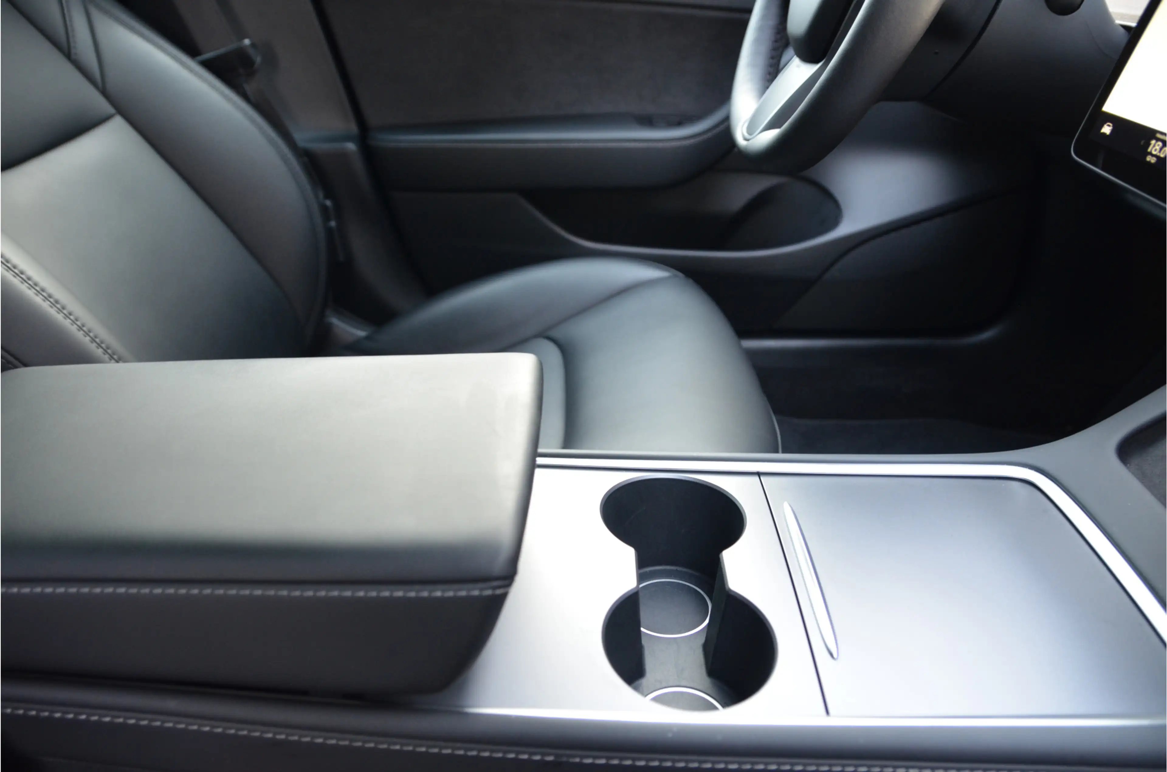 Tesla Model 3 Long Range AWD 75 kWh AutoPilot3.0 Ryzen, Performa — photo 4