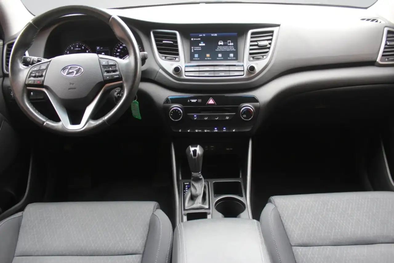 Hyundai TUCSON снимка Hyundai TUCSON